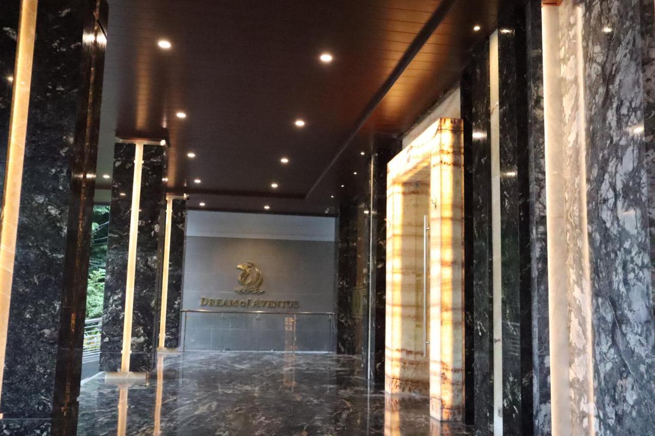 Dream Of Aventus Hotel Kuta Кута Экстерьер фото