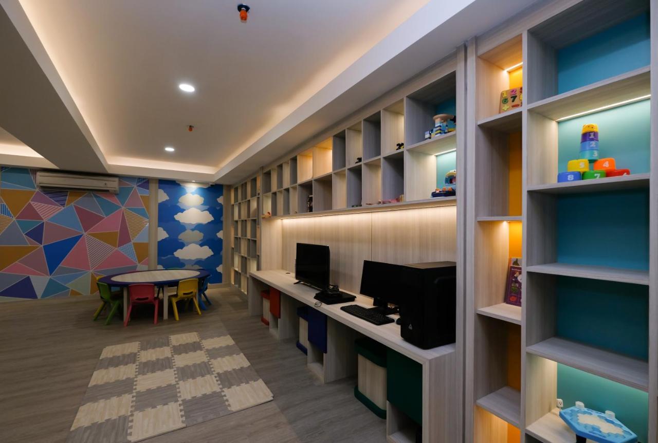 Dream Of Aventus Hotel Kuta Кута Экстерьер фото